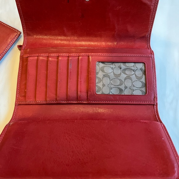 Coach Trifold Wallet with Removable Checkbook Cover 2pc Red Leather - Picture 3 of 9